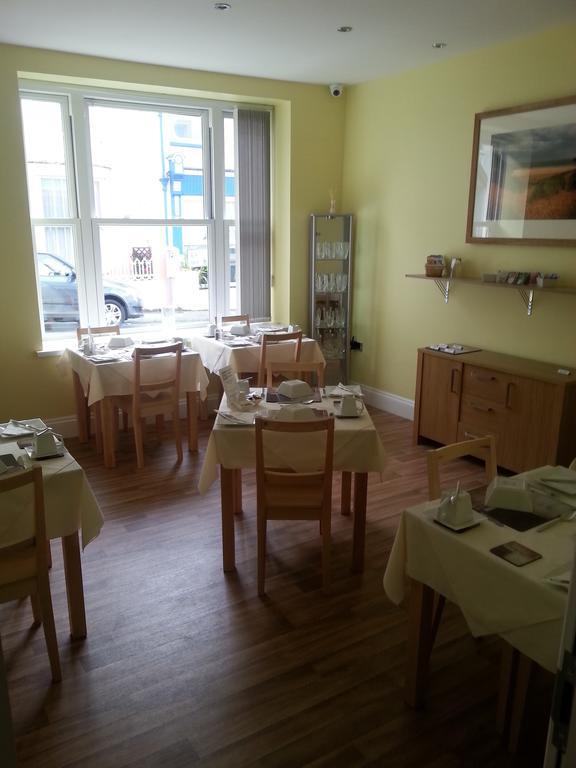 White Rose Guest House Тенбі Екстер'єр фото